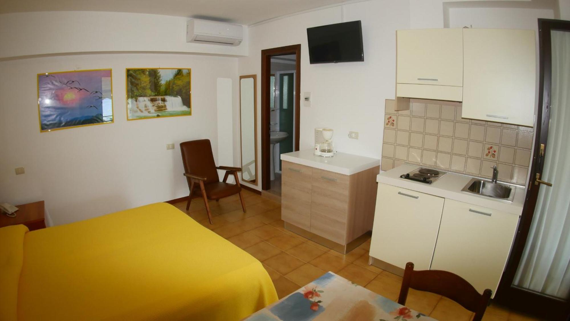 Residence Casa Maria Assenza di Brenzone Extérieur photo