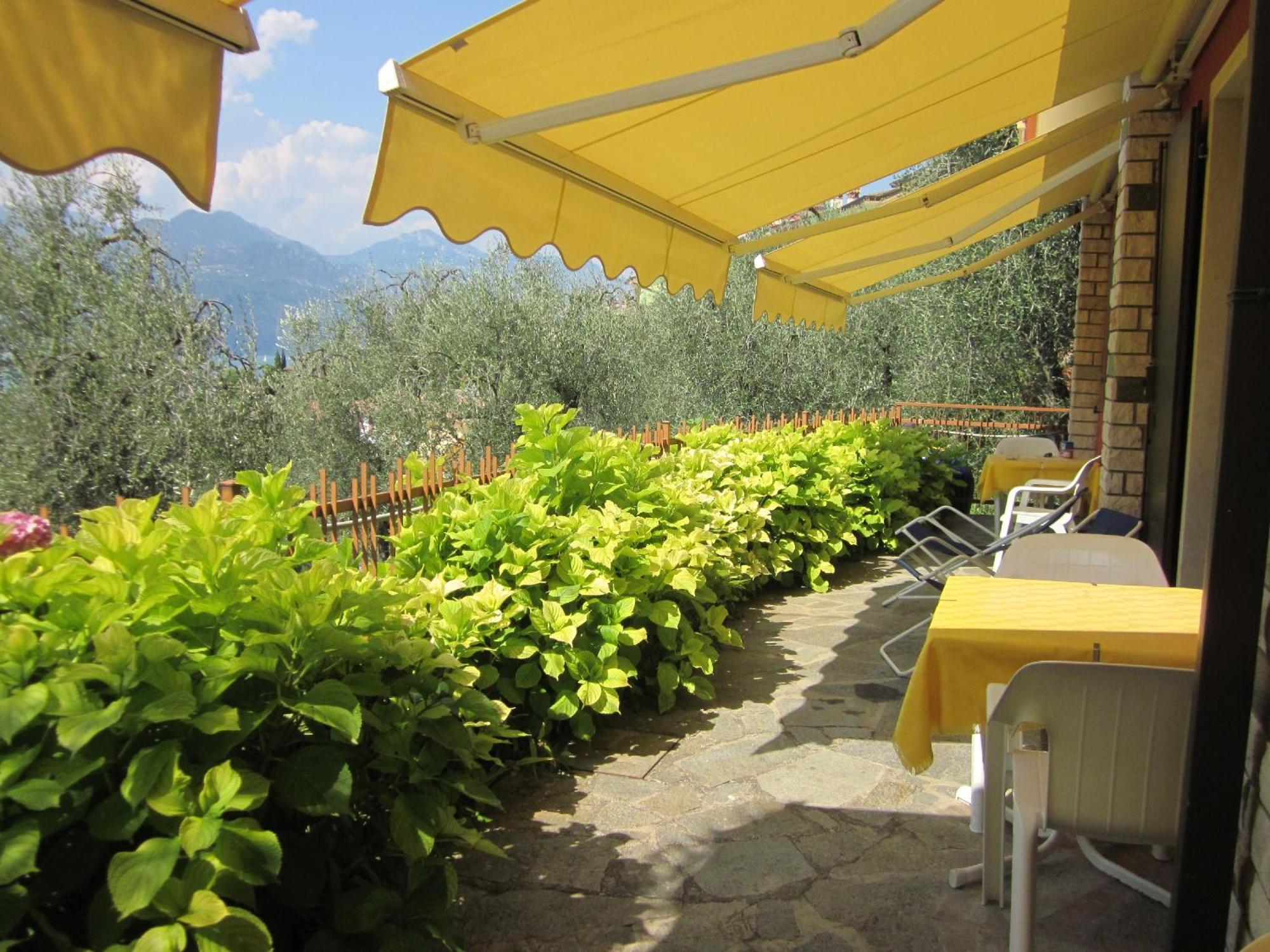 Residence Casa Maria Assenza di Brenzone Extérieur photo