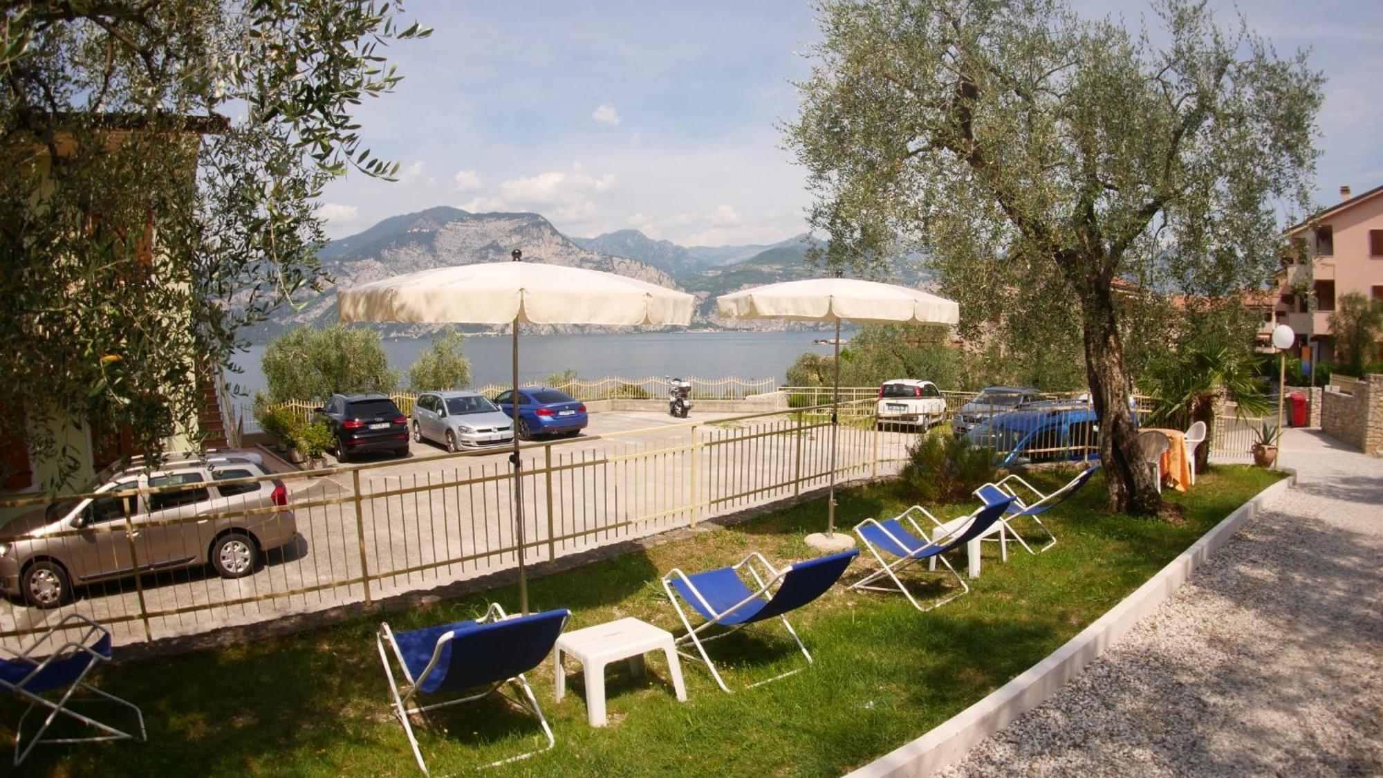 Residence Casa Maria Assenza di Brenzone Extérieur photo