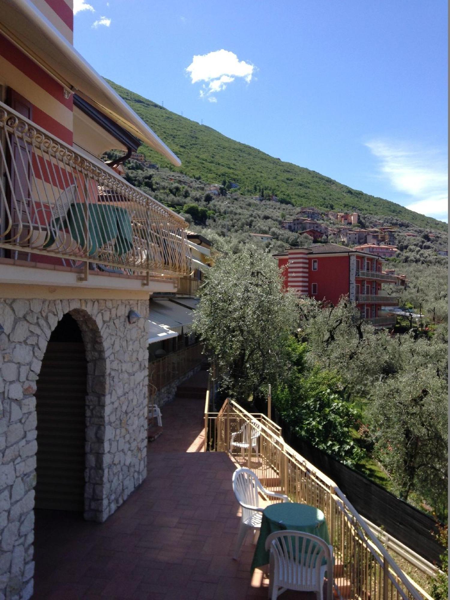 Residence Casa Maria Assenza di Brenzone Extérieur photo